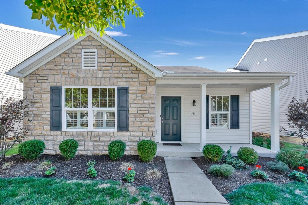 5833 Ivy Branch Dr in Dublin, OH - Building Photo