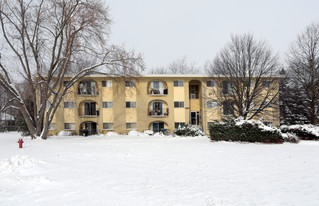 477 Parkside Dr Apartments