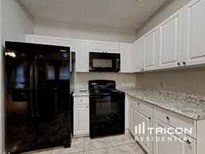 14638 Coronado Dr in Spring Hill, FL - Building Photo - Building Photo