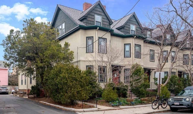 1 Langdon St, Unit 43