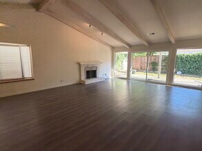 8016 Sawgrass Cir in Citrus Heights, CA - Building Photo - Building Photo