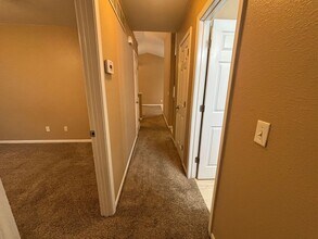 367 Evergreen Dr in Lake Ozark, MO - Building Photo - Building Photo