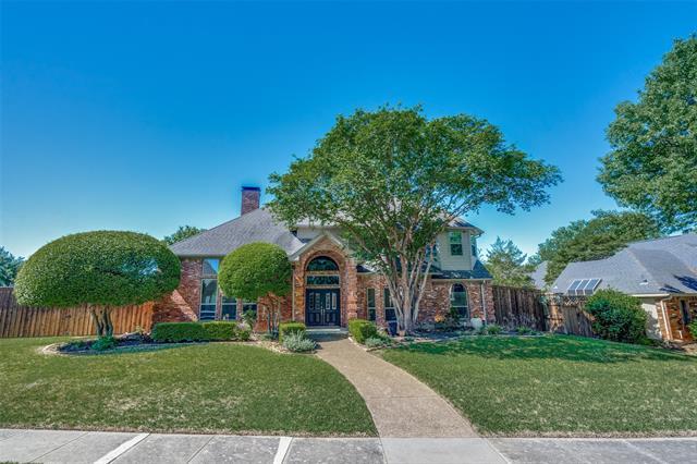 2100 Brugge Ct in Plano, TX - Building Photo