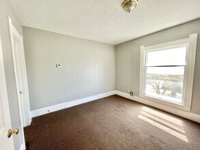 229 Gates Ave in Elyria, OH - Building Photo - Building Photo