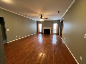 2678 E Magnolia Dr in Fayetteville, AR - Building Photo - Building Photo