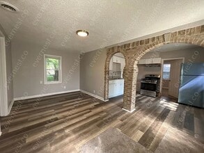 76 W Strathmore Ave in Pontiac, MI - Building Photo - Building Photo