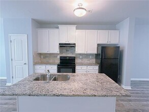 1892 Old Dogwood in Jonesboro, GA - Building Photo - Building Photo