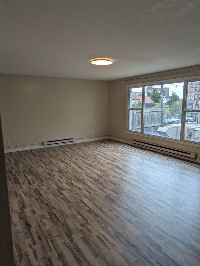 16 8th St S, Unit 1 in Fargo, ND - Building Photo - Building Photo