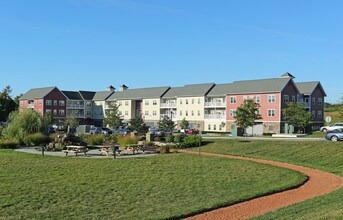 The Springs in Saratoga Springs, NY - Building Photo - Building Photo