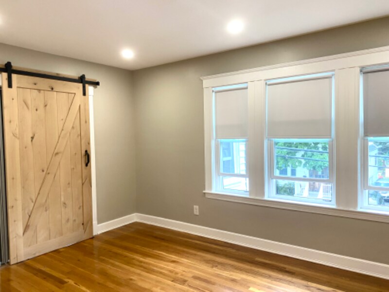 347 Vermont St in Boston, MA - Building Photo
