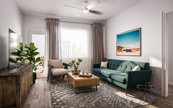 Norco Valley in Norco, CA - Foto de edificio - Building Photo