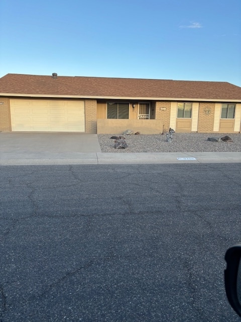 property at 9709 W Glen Oaks Cir