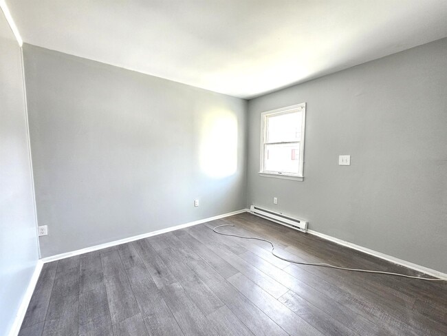 30550 Dr William P. Hytche Blvd in Princess Anne, MD - Building Photo - Building Photo