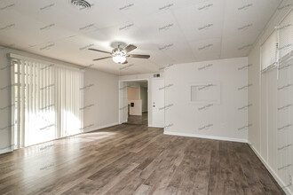 10 Brightwell Ct in Florissant, MO - Building Photo - Building Photo