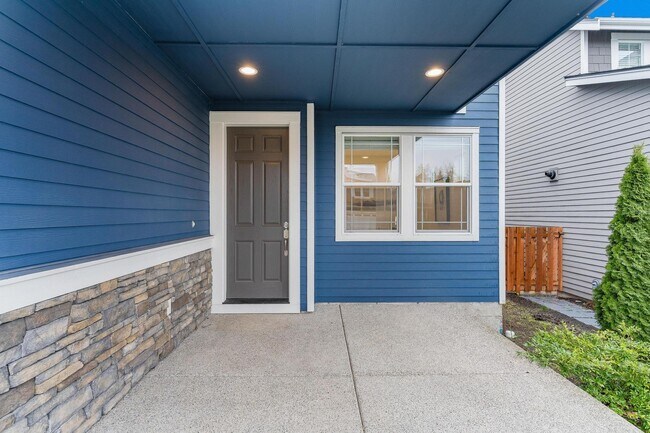 27319 14th Ct S in Des Moines, WA - Building Photo - Building Photo