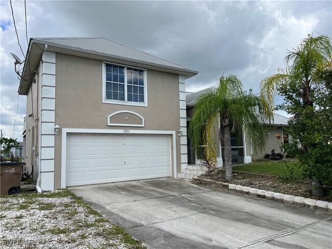 3737 SW 11th Ct in Cape Coral, FL - Foto de edificio - Building Photo