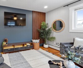 4 Mc Gregor St in Derry, NH - Building Photo - Building Photo