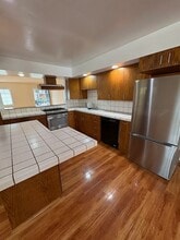 1843 Santa Fe Ave in Torrance, CA - Foto de edificio - Building Photo