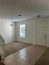 5229 Segari Way in Windermere, FL - Foto de edificio - Building Photo