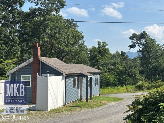 812 Montvue Rd