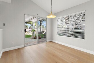 20 Coralwind in Aliso Viejo, CA - Building Photo - Building Photo