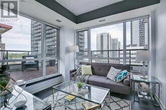 200 Sackville St in Toronto, ON - Building Photo - Building Photo