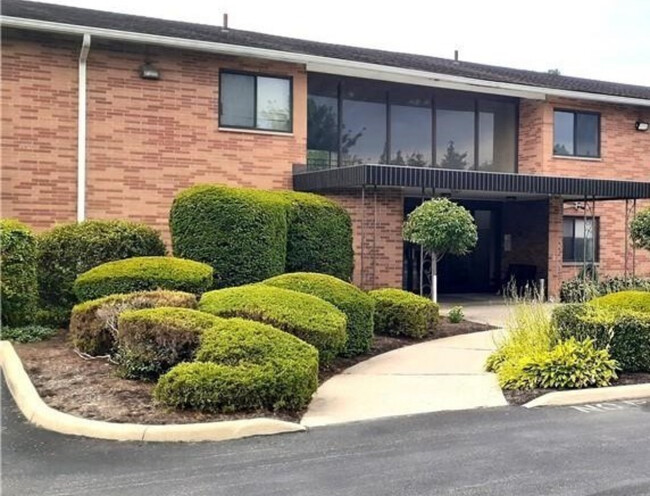 23855 David Dr., Unit 211