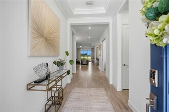 10116 Silent Night Ln in Sarasota, FL - Building Photo - Building Photo