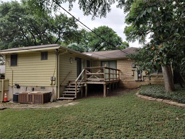 3215 Cherry Ln in Austin, TX - Building Photo - Building Photo