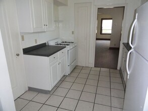 1209 S W Ave in Jackson, MI - Building Photo - Building Photo