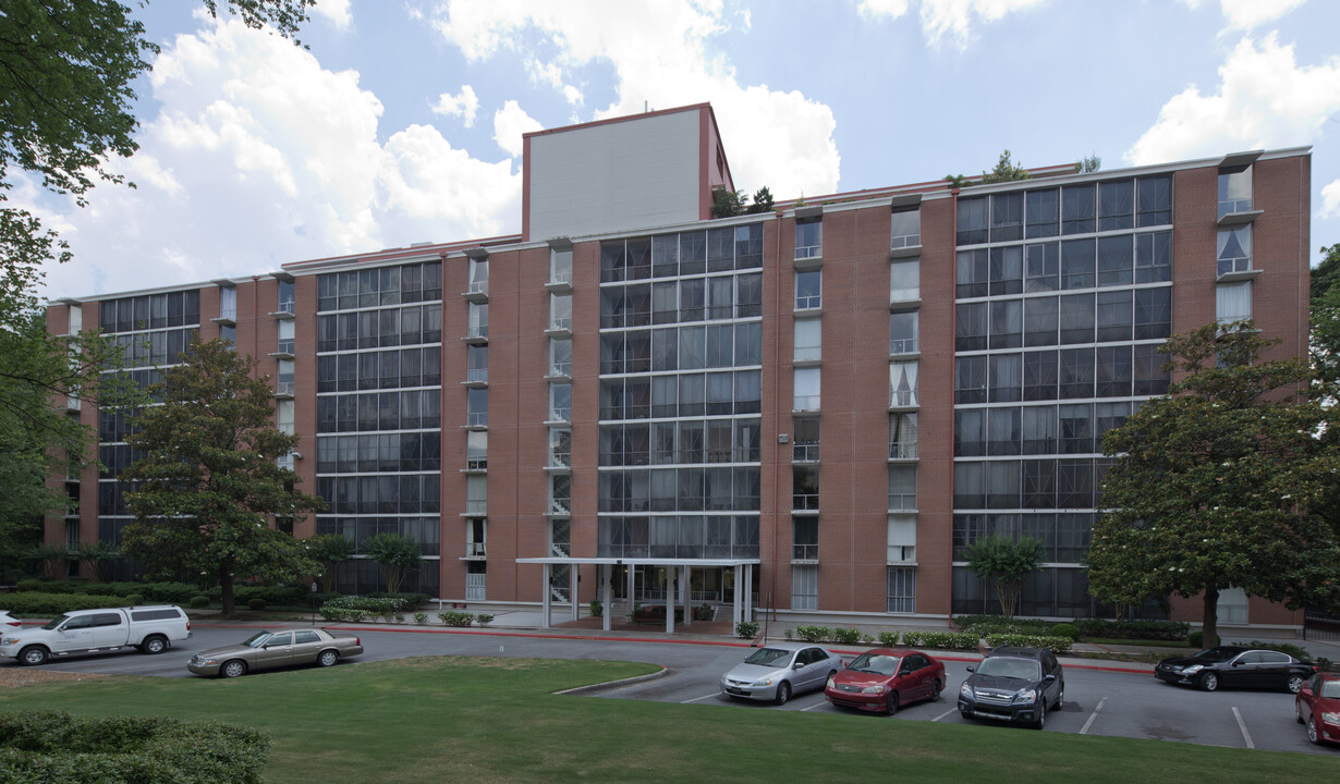 Brookwood Park Condominiums in Atlanta, GA - Building Photo