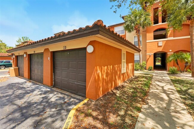 5572 Metrowest Blvd in Orlando, FL - Building Photo - Building Photo