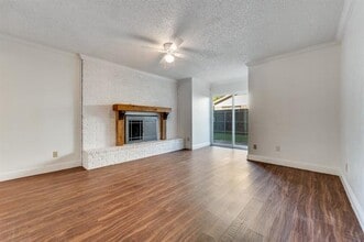 3003 Helmet St in Irving, TX - Building Photo - Building Photo