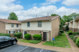 Hobbs House Apartments