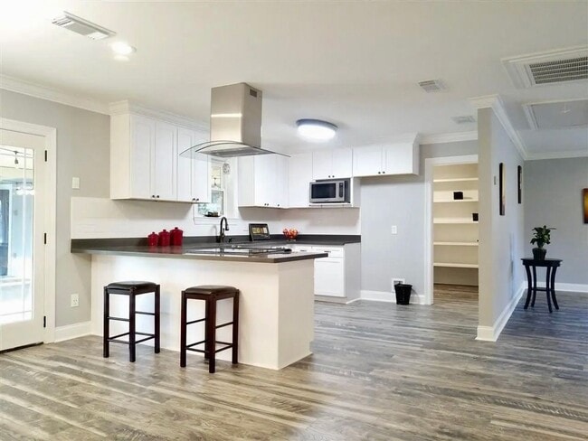 property at 7993 Greenlea Dr