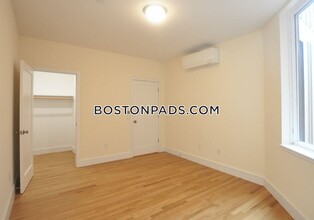 877 Beacon St in Boston, MA - Building Photo - Building Photo