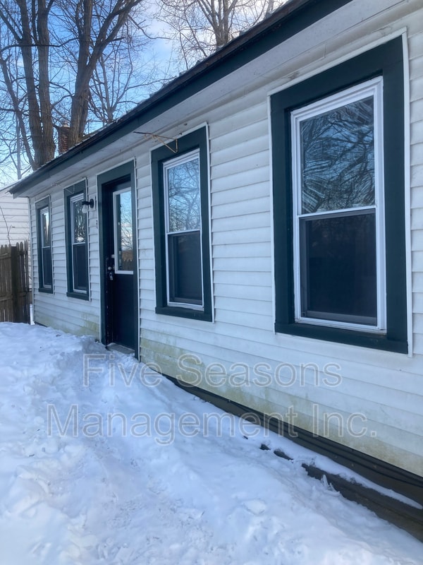 366 Riverside Ave in Burlington, VT - Building Photo - Building Photo