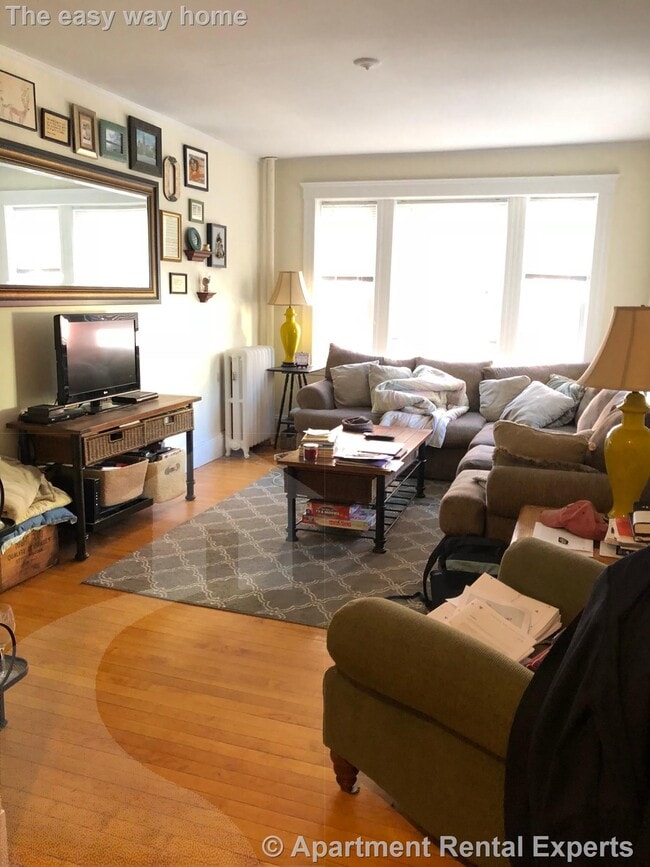 14 Centre St, Unit #6 in Cambridge, MA - Building Photo - Building Photo