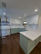 201 N Yale Ave in Fullerton, CA - Building Photo - Building Photo