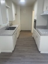 2240 E Lenita Ln in Santa Ana, CA - Building Photo - Building Photo