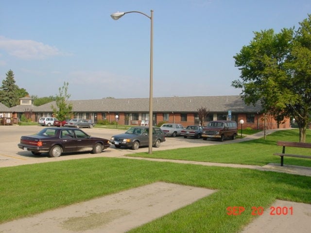 Crestview Apartments in Marshalltown, IA - Building Photo