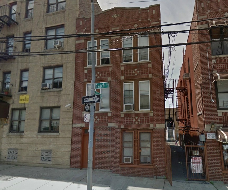 1337 Beach Ave in Bronx, NY - Building Photo