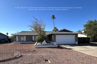 11012 N 47th Ave in Glendale, AZ - Building Photo