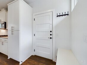 1402 W 51st St in Austin, TX - Building Photo - Building Photo