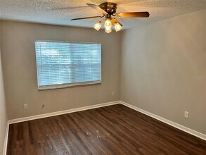 2411 W Stroud Ave in Tampa, FL - Building Photo - Building Photo