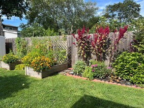 32 Lloyd Ave in North Babylon, NY - Building Photo - Building Photo