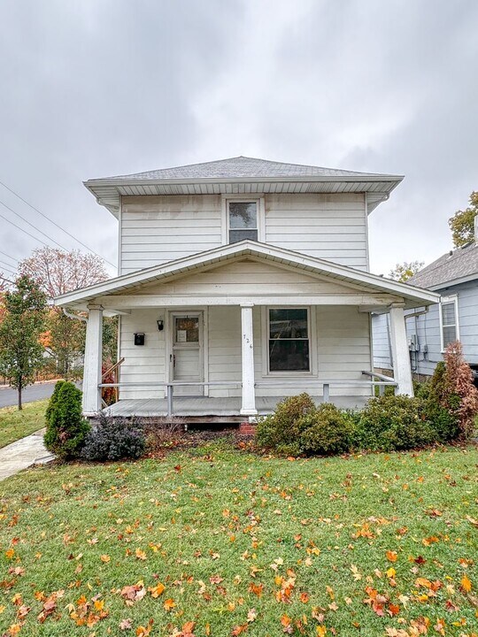 726 S Fuller Ave in Independence, MO - Building Photo