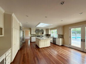 2 Callado Way in Atherton, CA - Building Photo - Building Photo