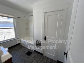 1116 Watervliet Ave in Dayton, OH - Building Photo - Building Photo