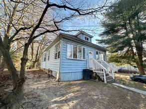 25 Indian Spring Rd in Clementon, NJ - Foto de edificio - Building Photo